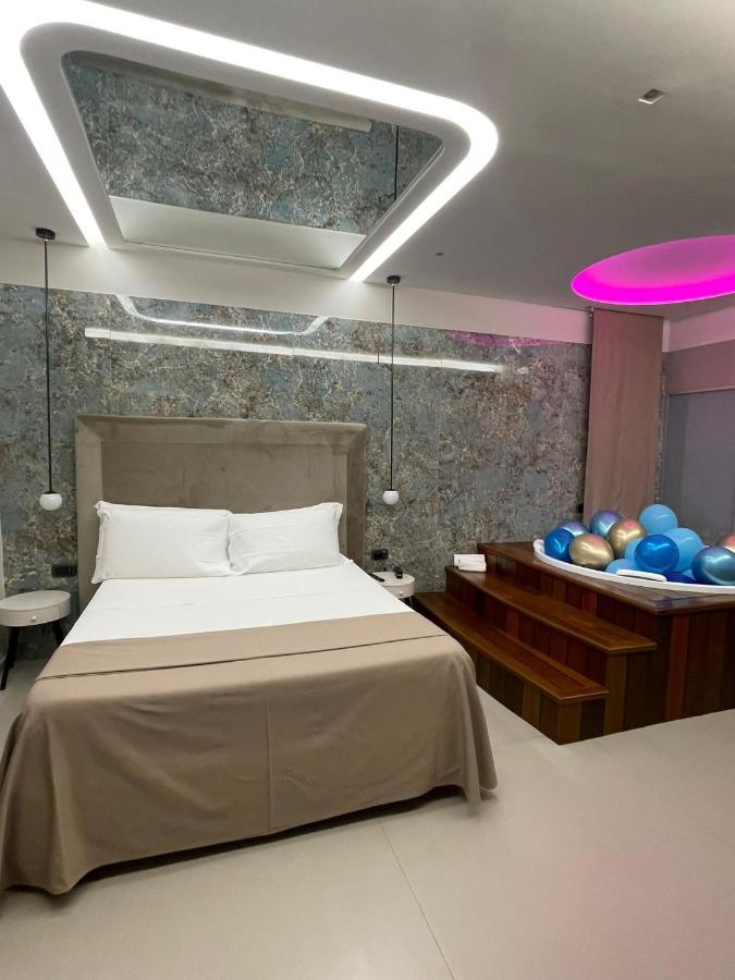 Hotel 2000 Giugliano In Campania Esterno foto