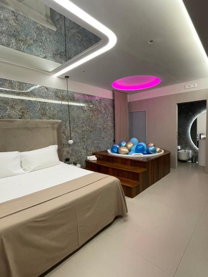 Hotel 2000 Giugliano In Campania Esterno foto