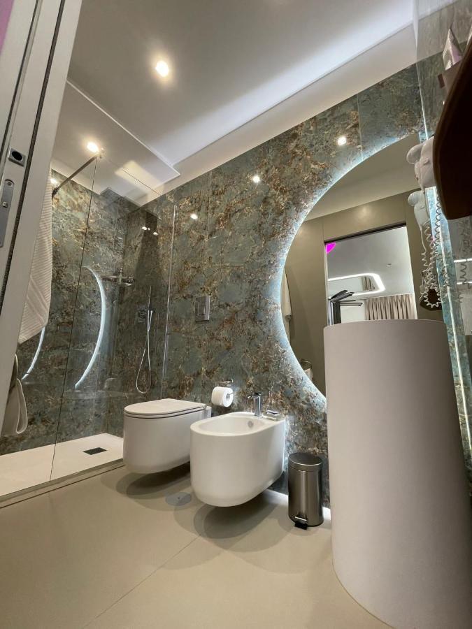 Hotel 2000 Giugliano In Campania Esterno foto
