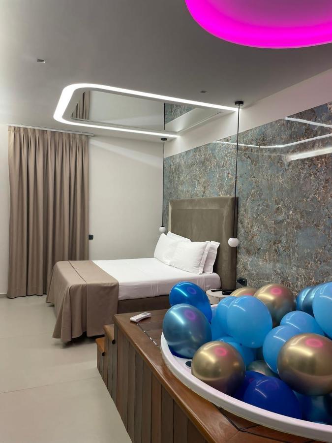Hotel 2000 Giugliano In Campania Esterno foto