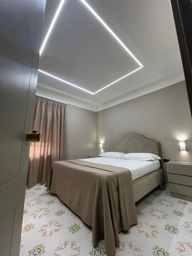 Hotel 2000 Giugliano In Campania Esterno foto