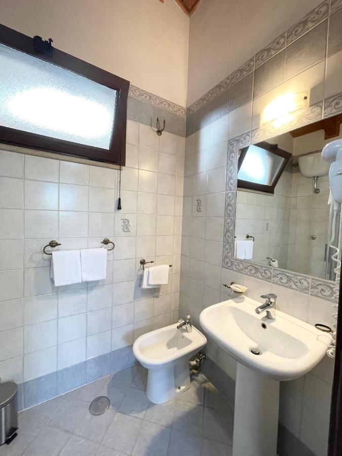 Hotel 2000 Giugliano In Campania Esterno foto